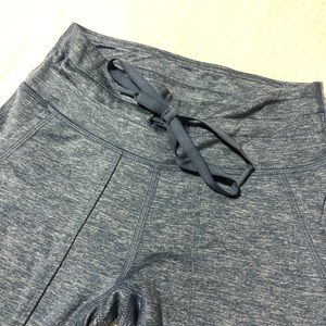 Aerie Play Printed Pocket & Cuff Legging